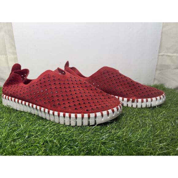 Ilse Jacobsen Women’s Tulip 139 Red Perforated Slip-On Sneaker EU 40 US 9.5-10 - Picture 1 of 16